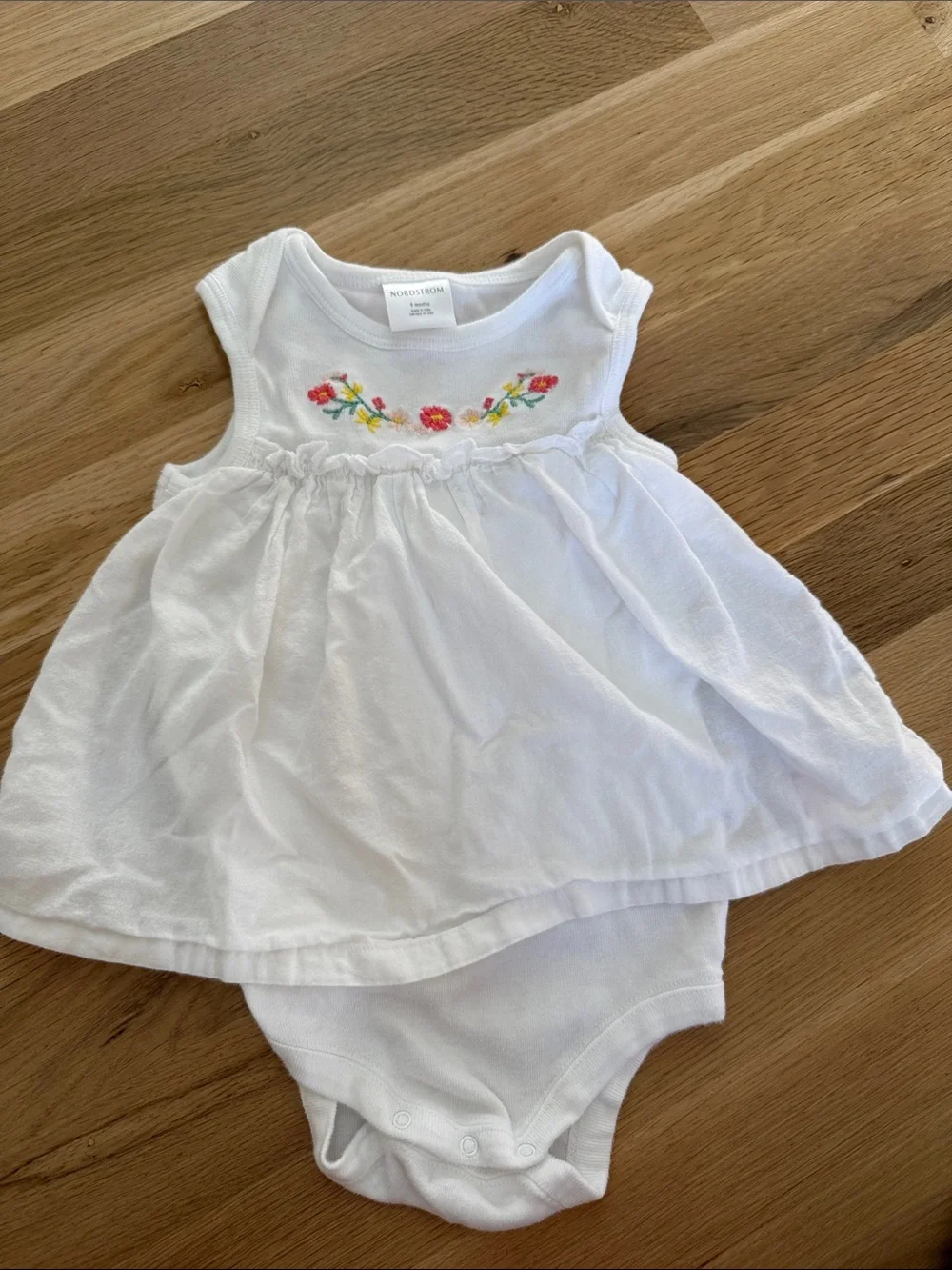Nordstrom White Baby Floral Embroidered Dress Bodysuit